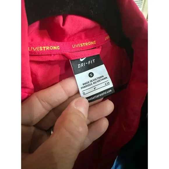 Nike Livestrong red Dri-Fit Athletic Jacket Size Small - Picture 5 of 6